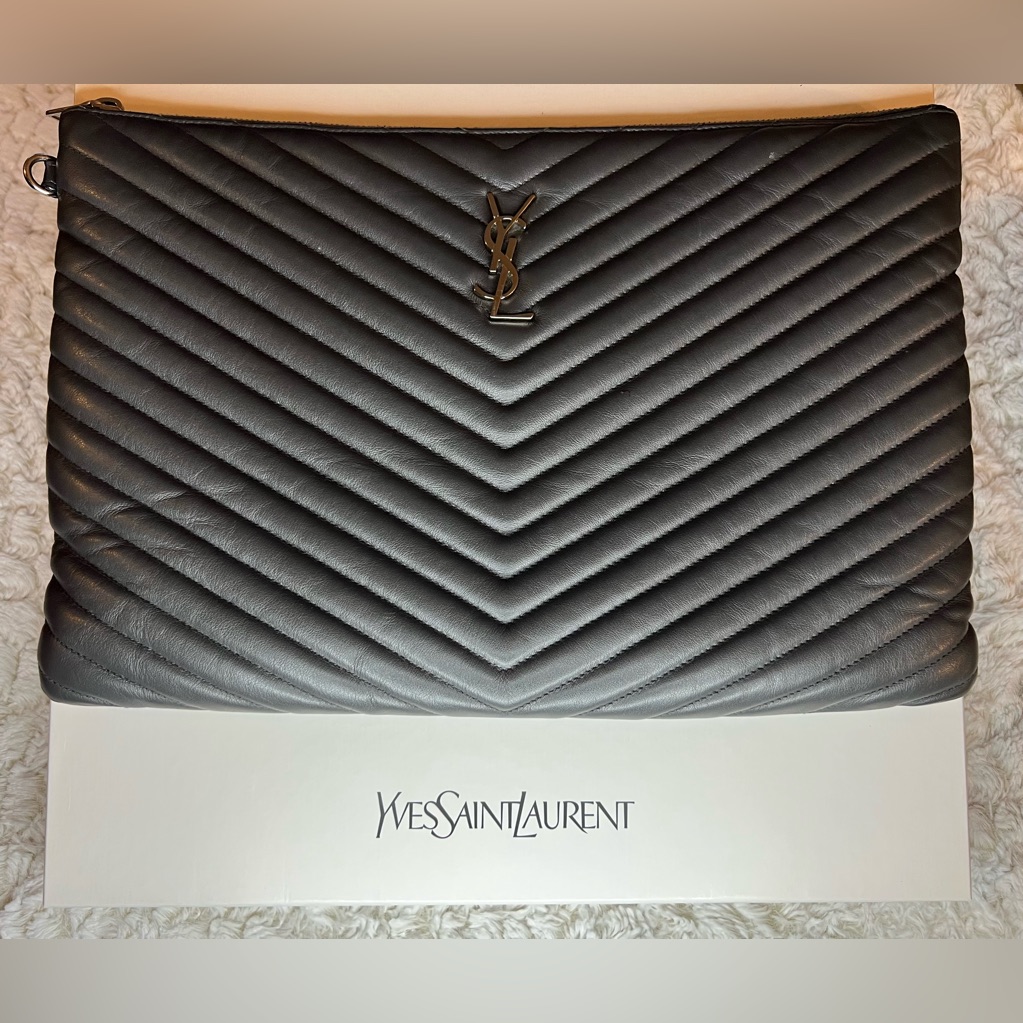 Authentic Ysl Yves Saint Laurent Monogram Clutch
